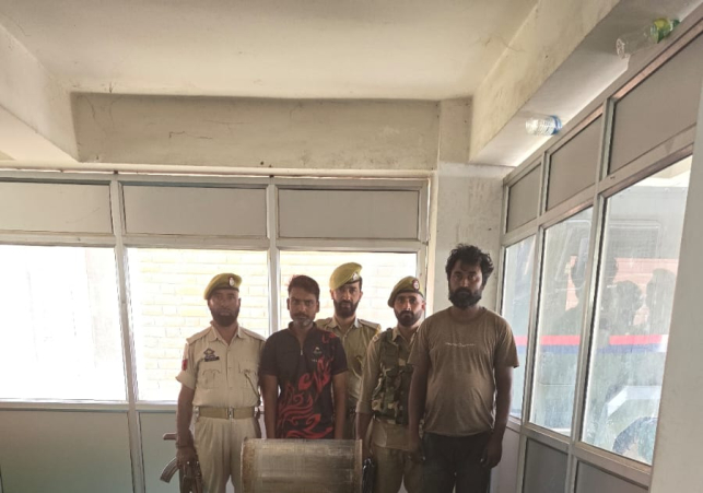 Anantnag Police Crackdown 950 Litres of Illicit Liquor Seized in Bijbehara