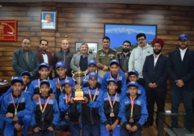 DC/ SSP Doda compliment KV Jodhpur Kho-Kho team for bagging Bronze in 51st KVS National