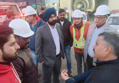 DC Harvinder Singh inspects Khalleni Tunnel 